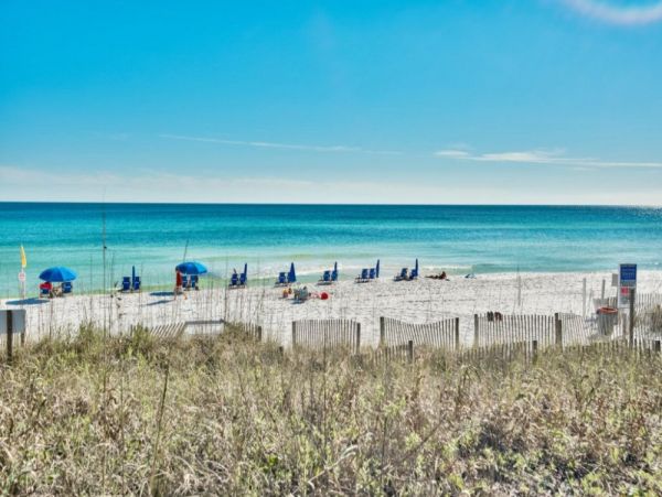 Gulf View Destin Vacation Condo Sleeps 8 Guests