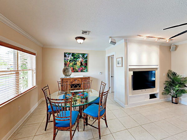 Three Bedroom Bradenton Beach Vacation Home Sleeps 8 Guests