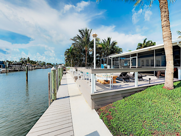 Three Bedroom Bradenton Beach Vacation Home Sleeps 8 Guests
