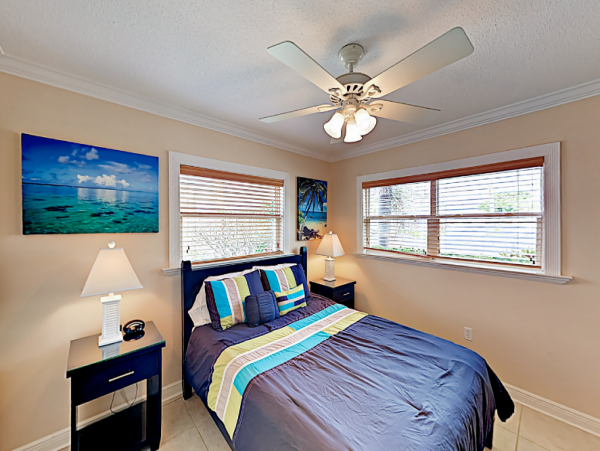 Three Bedroom Bradenton Beach Vacation Home Sleeps 8 Guests