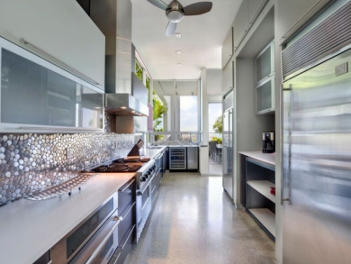 Exclusive Four Bedroom Waterfront Villa Exclusive Four Bedroom Waterfront Villa
