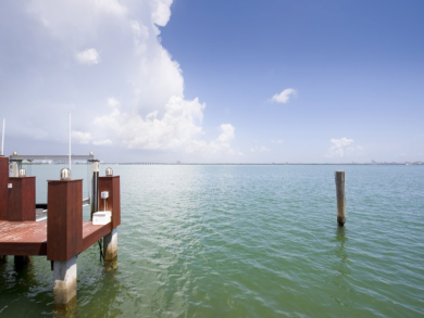 Exclusive Four Bedroom Waterfront Villa Exclusive Four Bedroom Waterfront Villa