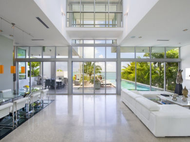 Exclusive Four Bedroom Waterfront Villa Exclusive Four Bedroom Waterfront Villa