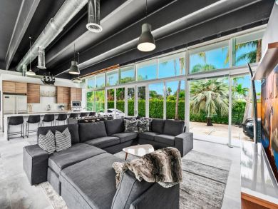 Miami Beach Home 946254