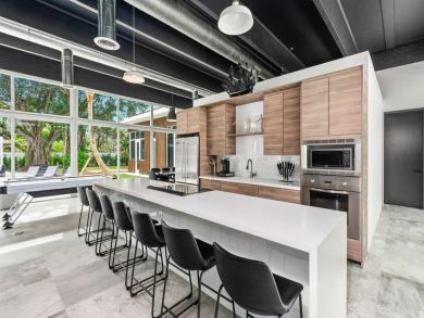 Miami Beach Home 946254