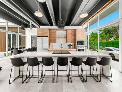 Miami Beach Home 946254