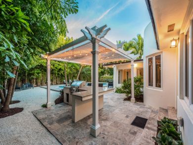 Beautiful 6 bedroom Miami Beach Home with Private Pool