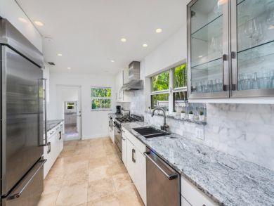 Beautiful 6 bedroom Miami Beach Home with Private Pool