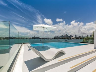 Miami Beach Home 946256