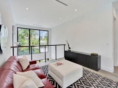 Miami Beach Home 946260