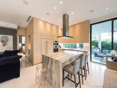 Miami Beach Home 946261 Miami Beach Home 946261