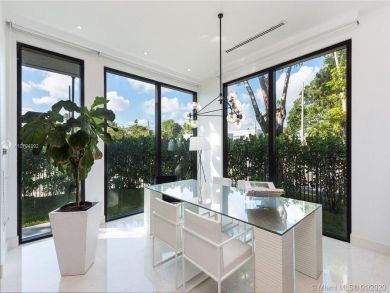 Miami Beach Home 946261 Miami Beach Home 946261