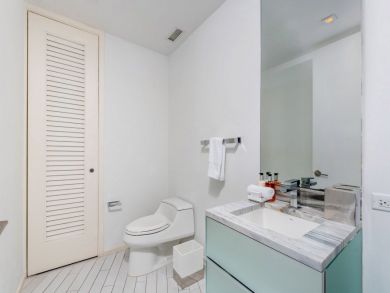 Miami Beach Condo 946278