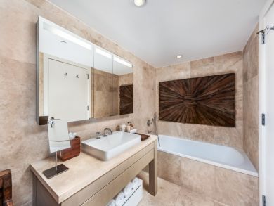 Miami Beach Condo 946280