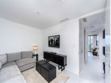 Miami Beach Condo 946282