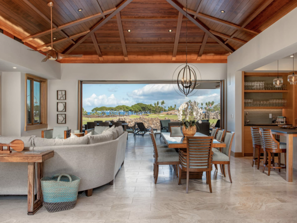 Fabulous Modern 4 Bedroom Home with Private Pool