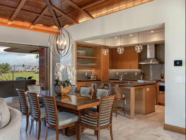 Fabulous Modern 4 Bedroom Home with Private Pool