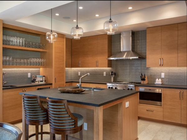 Fabulous Modern 4 Bedroom Home with Private Pool
