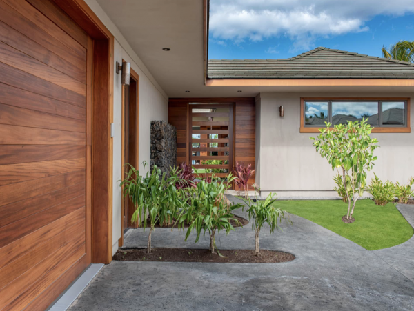 Fabulous Modern 4 Bedroom Home with Private Pool