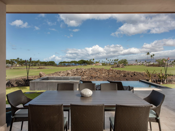 Fabulous Modern 4 Bedroom Home with Private Pool