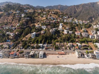 Malibu Oceanfront Three Bedroom Luxury Rental Home