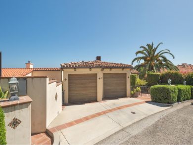 Malibu Oceanfront Three Bedroom Luxury Rental Home
