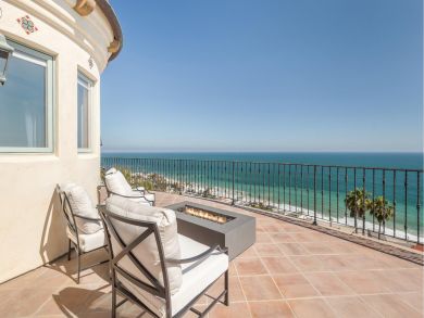 Malibu Oceanfront Three Bedroom Luxury Rental Home