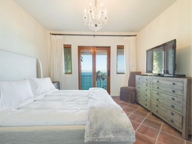 Malibu Oceanfront Three Bedroom Luxury Rental Home