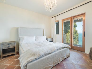 Malibu Oceanfront Three Bedroom Luxury Rental Home