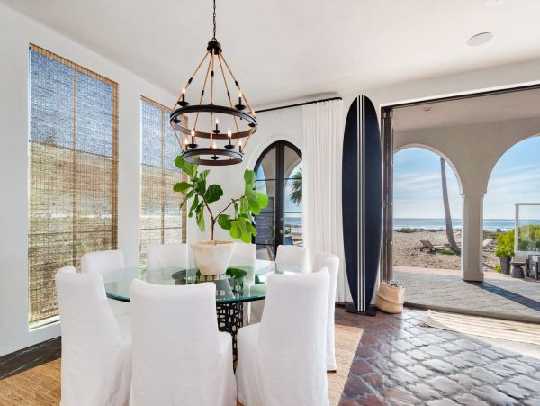 Oceanfront Posh Four Bedroom Vacation Pool Home in Malibu
