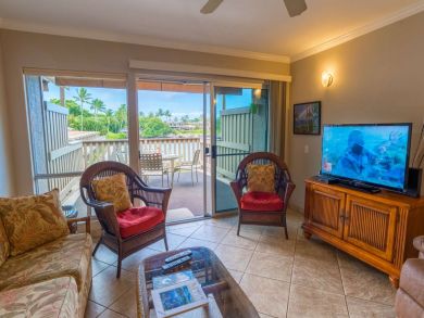 Two Bedroom Beachfront Vacation Condo in Kahana Sleeps 6