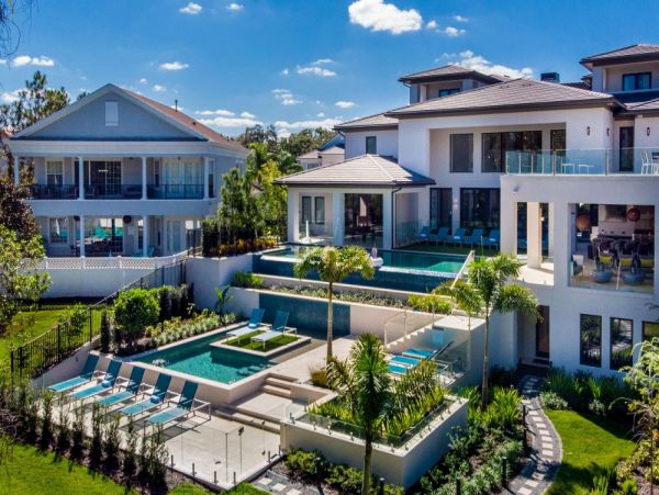 Stunning Reunion Vacation Home 15 Bedrooms with Pool