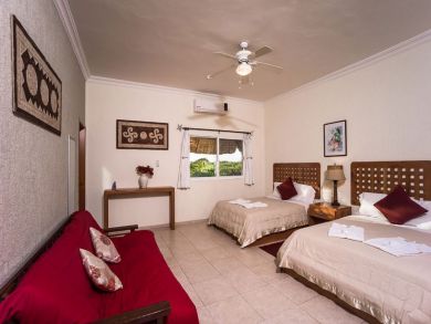 10 Bedroom Playa Del Carmen Vacation Home Plus Guest House