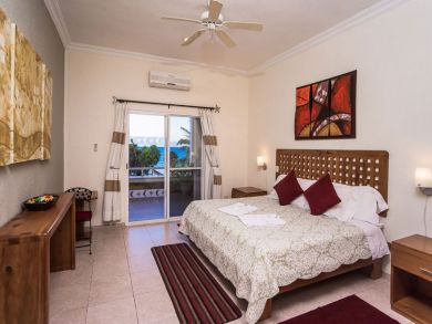 10 Bedroom Playa Del Carmen Vacation Home Plus Guest House