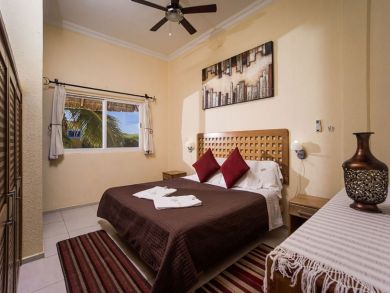 10 Bedroom Playa Del Carmen Vacation Home Plus Guest House