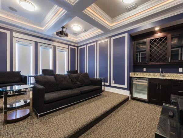 Golf Course View Five Bedroom Rental Home in Orlando