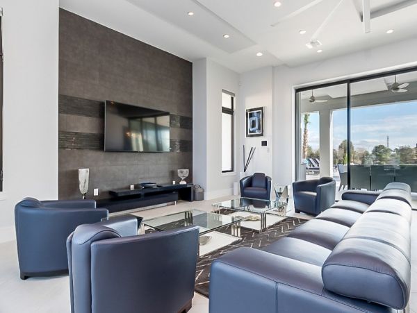 Orlando Elegant Vacation Rental Sleeps 30 Guests