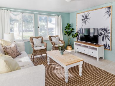 St. Petes Family Friendly Pool Home - Close to Beaches St. Petes Family Friendly Pool Home - Close to Beaches