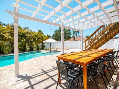St. Petes Family Friendly Pool Home - Close to Beaches St. Petes Family Friendly Pool Home - Close to Beaches