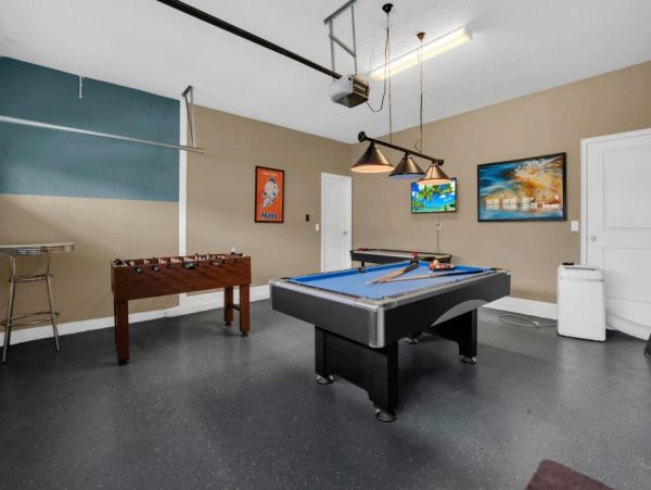 Orlando Luxury Vacation Home Rental Disney Area Villa with Private Pool