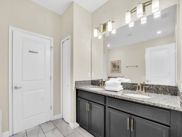Orlando Luxury Vacation Home Rental Disney Area Villa with Private Pool