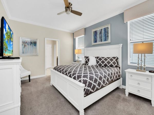 Orlando Luxury Vacation Home Rental Disney Area Villa with Private Pool