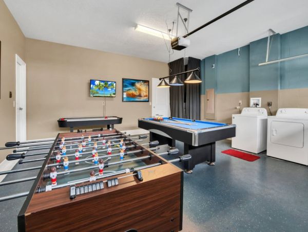 Orlando Luxury Vacation Home Rental Disney Area Villa with Private Pool
