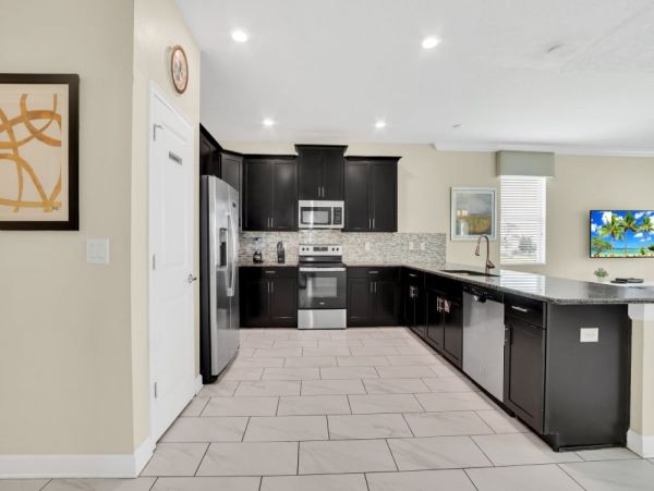 Orlando Luxury Vacation Home Rental Disney Area Villa with Private Pool