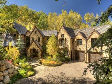 Beautiful Custom Built Home with Direct Ski Access Beautiful Custom Built Home with Direct Ski Access