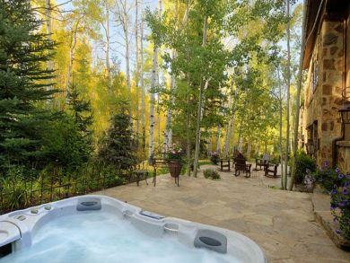 Beautiful Custom Built Home with Direct Ski Access Beautiful Custom Built Home with Direct Ski Access