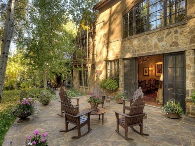 Beautiful Custom Built Home with Direct Ski Access Beautiful Custom Built Home with Direct Ski Access