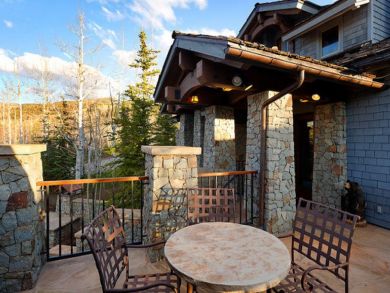 Deluxe 6 Bedroom with Mountain Views and Indirect Ski Access Deluxe 6 Bedroom with Mountain Views and Indirect Ski Access