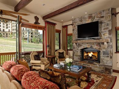 Private Townhome with Great Amenities Private Townhome with Great Amenities