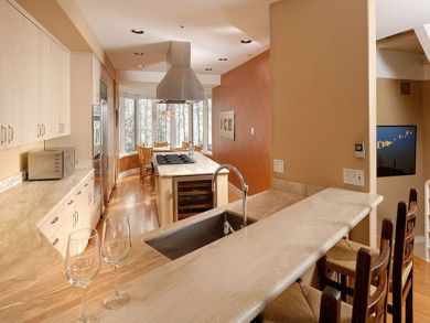 Spectacular Four Bedroom with Direct Mountain Access